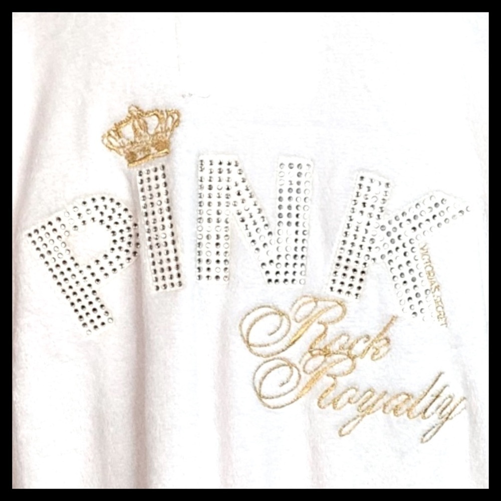 PINK Victoria’s Secret White Hooded Robe - Picture 2 of 9